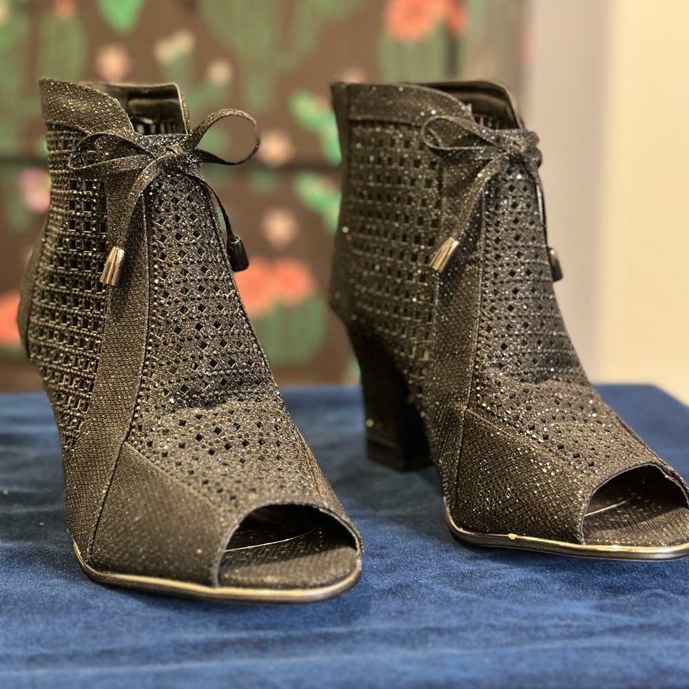 Valenti Franco Sassy 1 - Women's Peep Toe Glitter High Heels